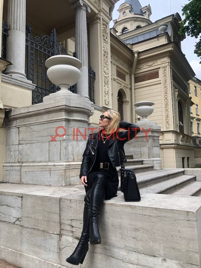 Индивидуалка Вика Интимсити