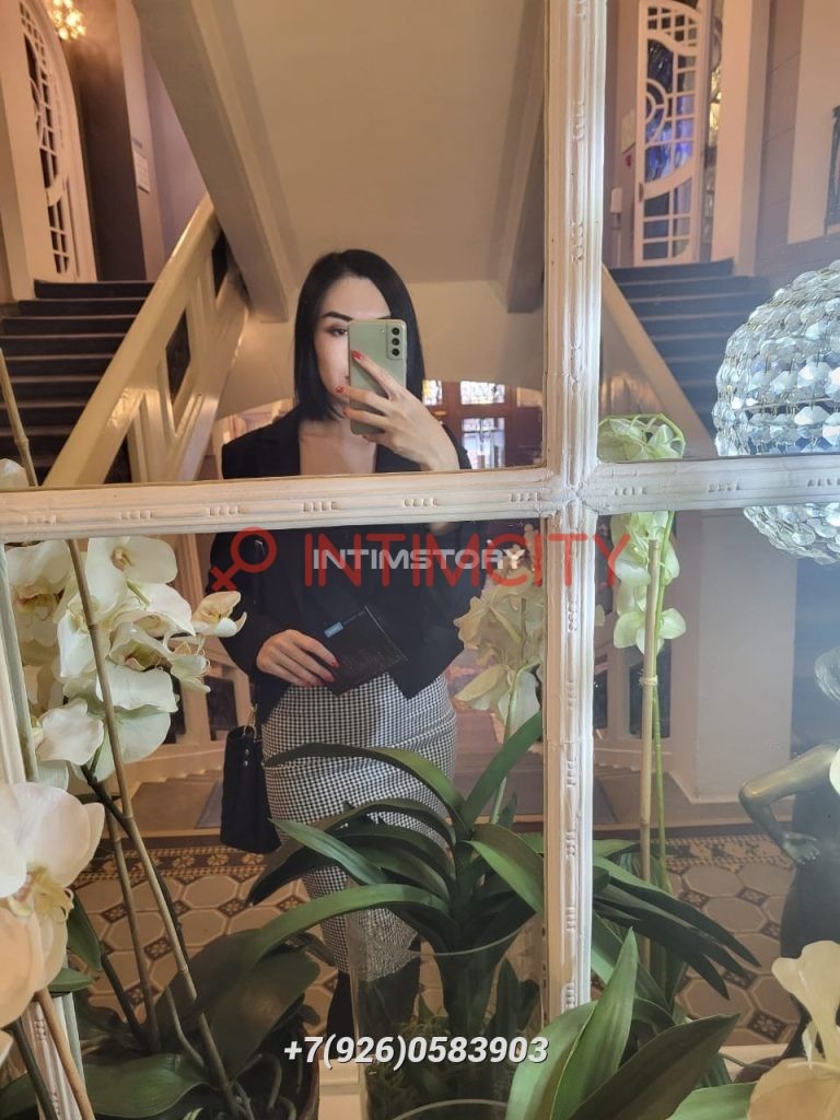 Шлюха Алуа Интимсити