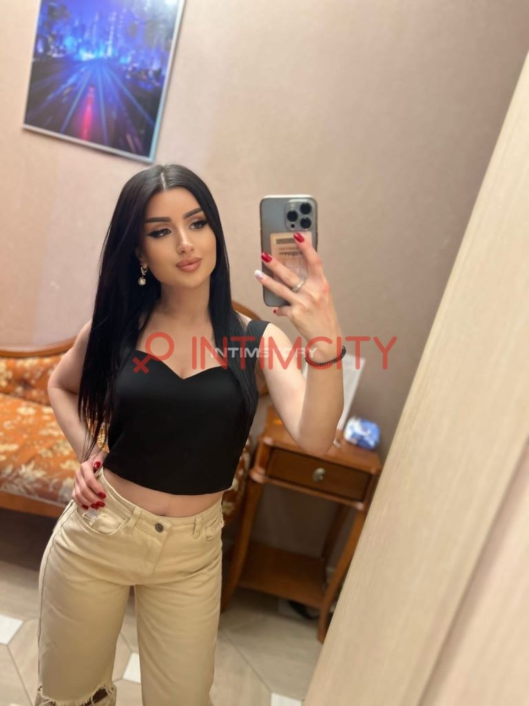 Эскортница Тома IntimCity