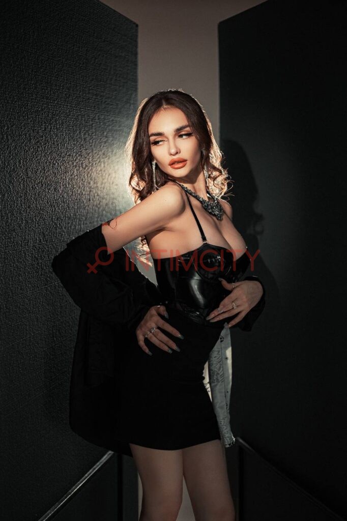 Эскортница Мэри Интимсити