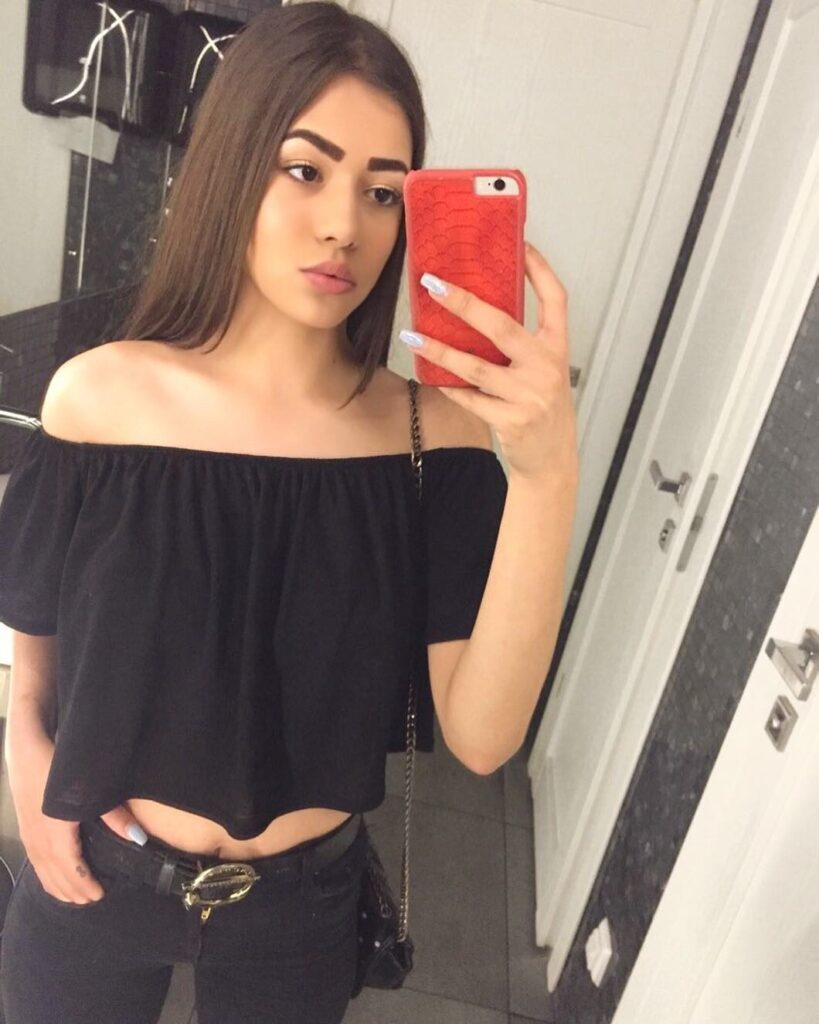 Эскортница Кларисса Интимсити