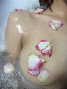 Элитная проститутка Нана IntimCity