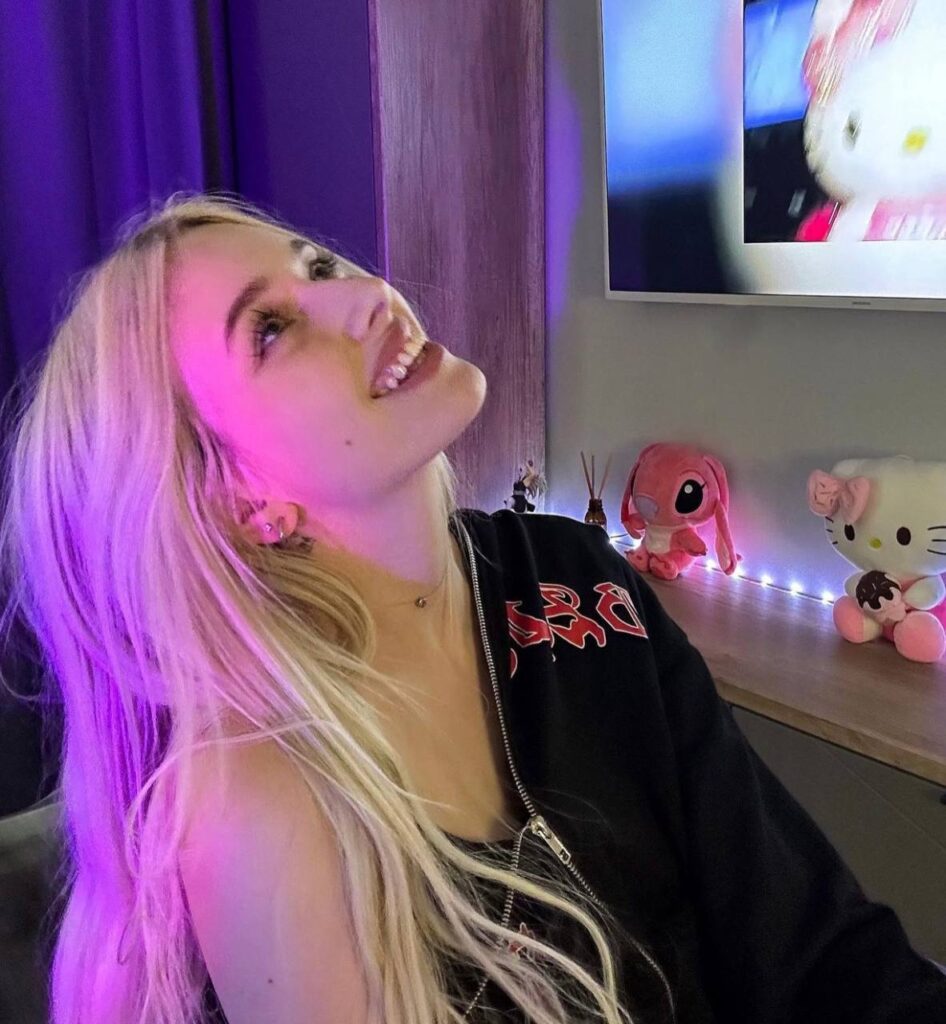 Эскортница Кристина Интимсити