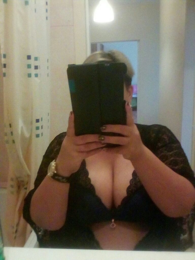 Элитная проститутка Тонька Интимсити