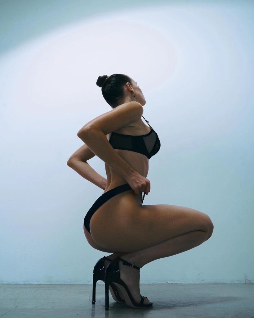 Элитная проститутка Оливия IntimCity