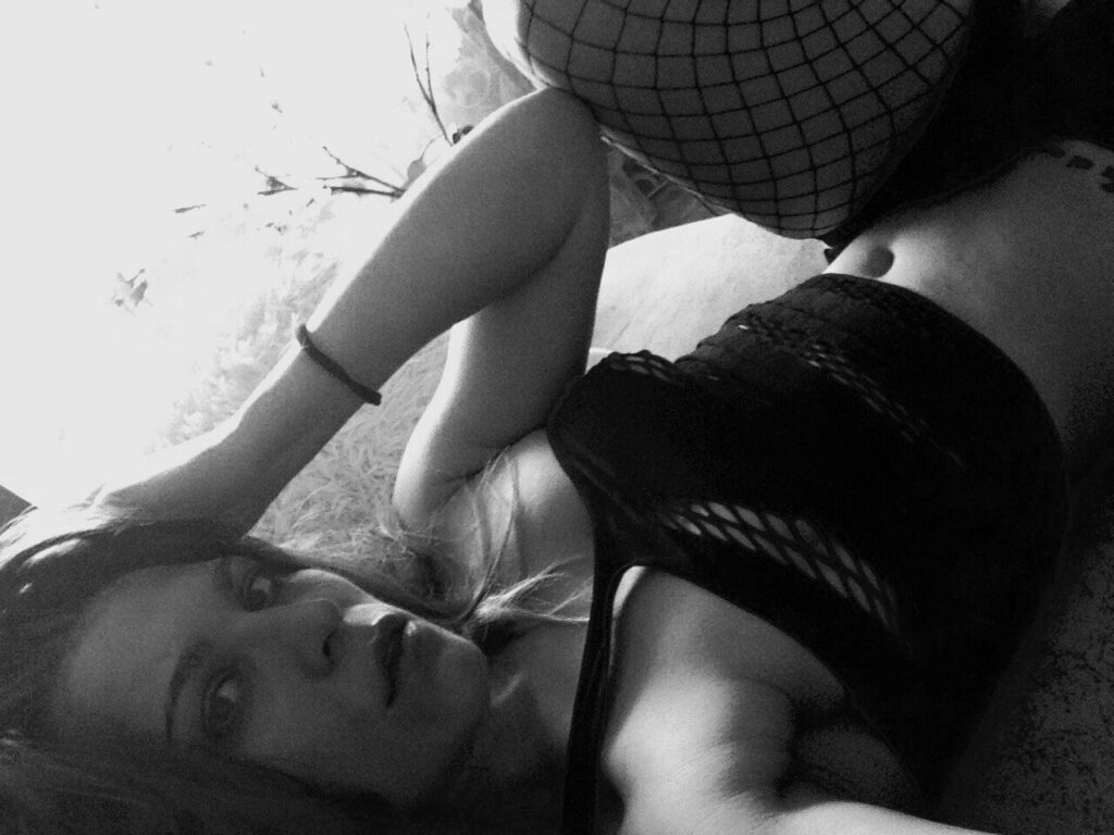 Шлюха Людмила IntimCity