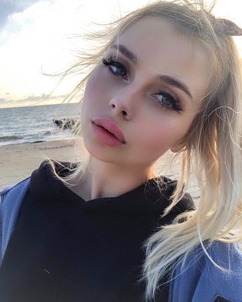 Шлюха Светлана IntimCity