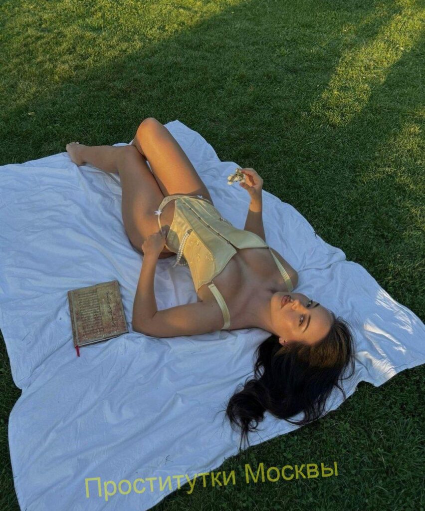 Эскортница Аришка IntimCity