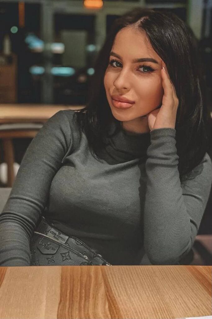 Шлюха 🎥 Ника Интимсити